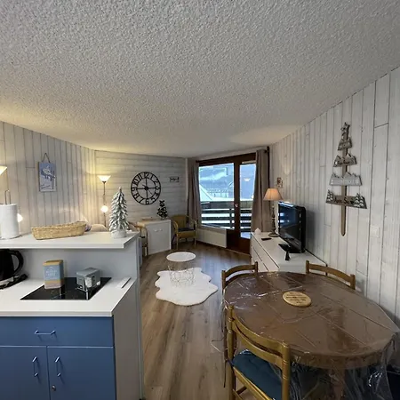 Studio Au Pied Des Pistes, Balcon Sud-est, Tout Equipe - Fr-1-787-105 Laveissière